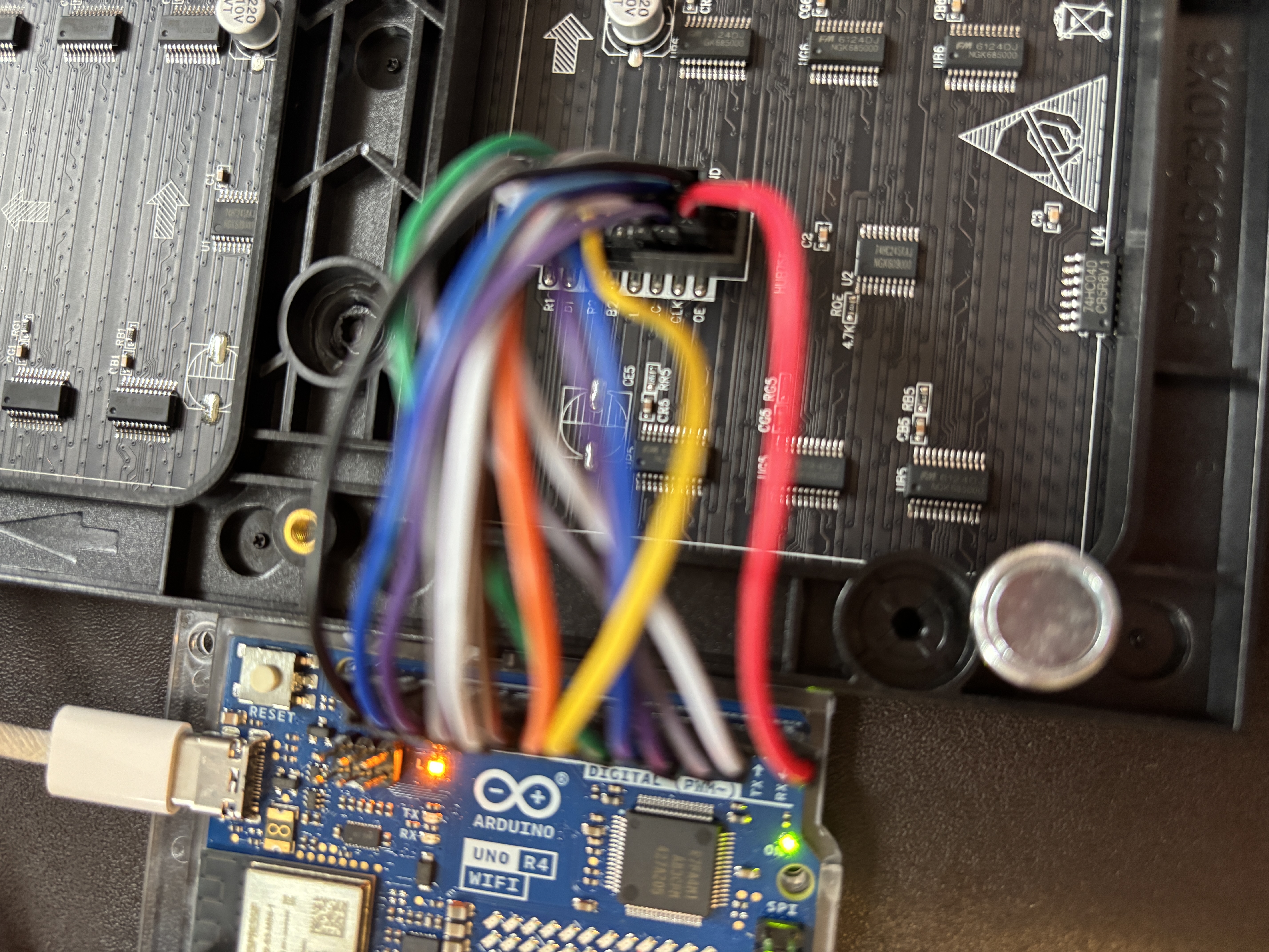 Although the arduino would turn on it would not read what it was connected to unfortunately